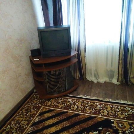 Двухкомнатная Квартира В Центре Okhtyrka Zewnętrze zdjęcie