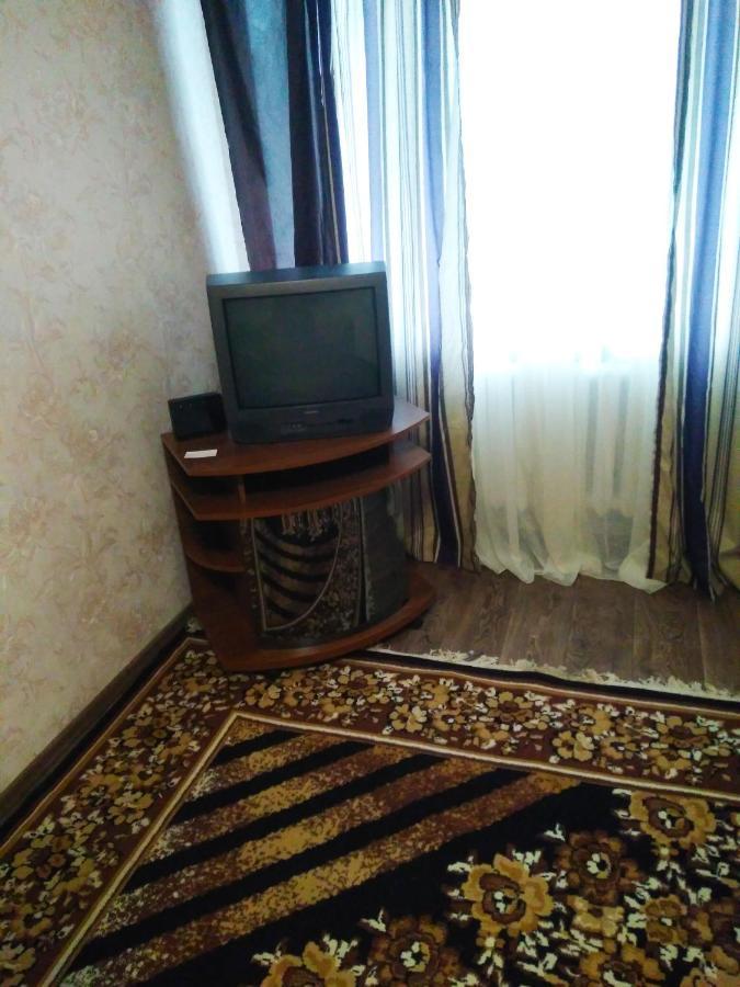 Двухкомнатная Квартира В Центре Okhtyrka Zewnętrze zdjęcie